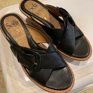 Sofft black leather sandal
